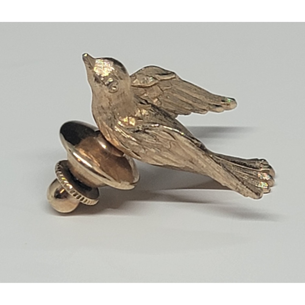 Vintage AVON Signed Peace Dove Brooch Lapel Pin Gold Tone Jewelry 1 "